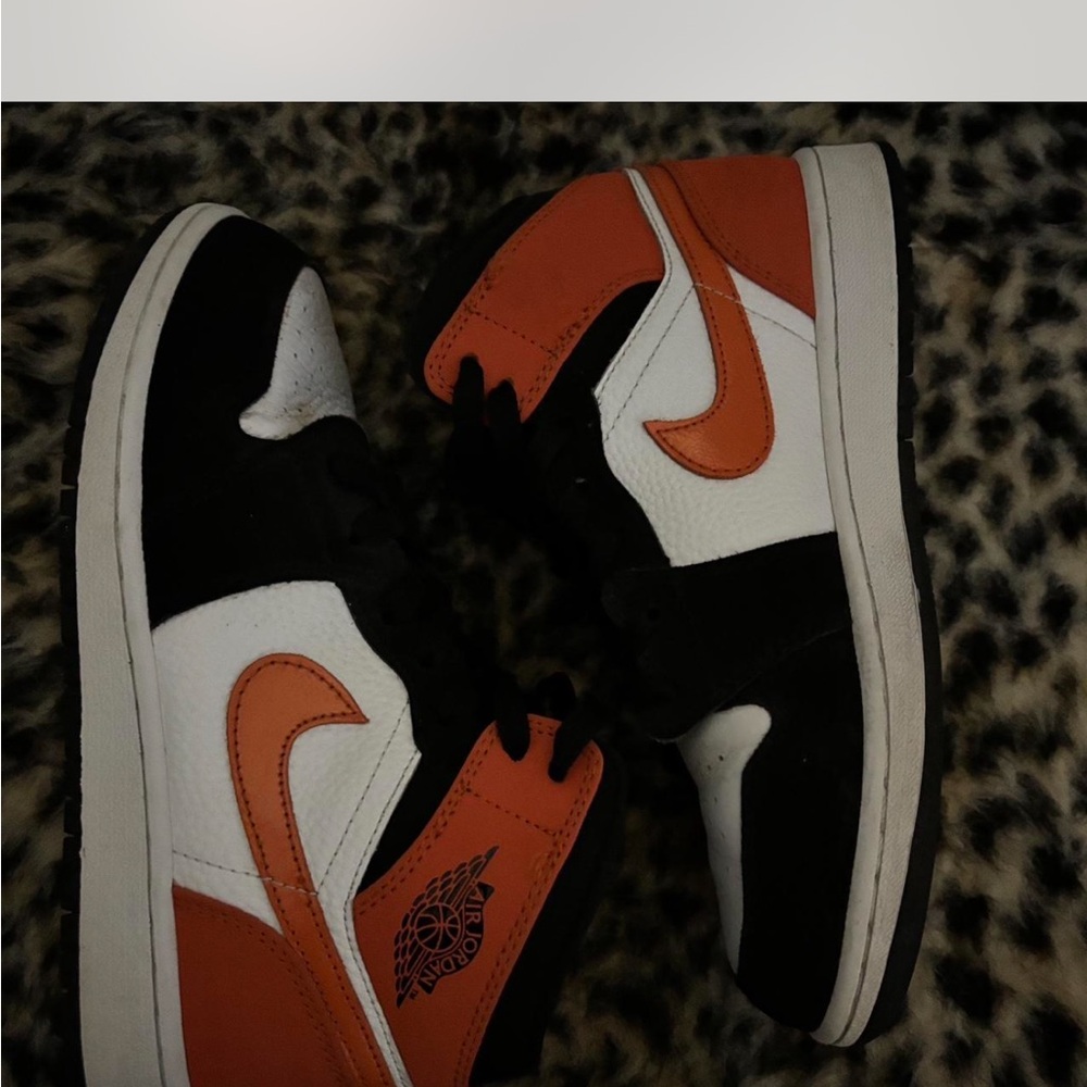 jordan 1 - Picture 2 of 4